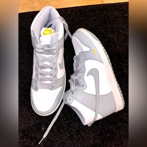 Nike Dunk High GS / Color: Next Nature Wolf Grey Marigold / Size: 6.5